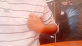 Masturbates While Sitting In The Class Room - Rich Pussy With 18 Years