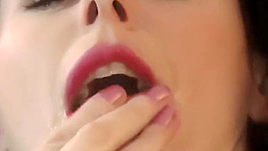 Masturbating mature slut