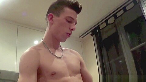 Matt fucke a sexy straight badboy in jogging - BadBoysFuckers
