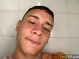 Model introduction: Bad Boy Blade Shows off his Assets