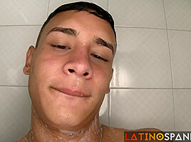 Model introduction: Bad Boy Blade Shows off his Assets