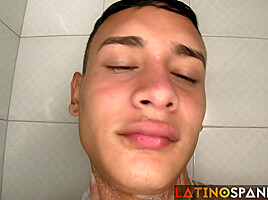 Model introduction: Bad Boy Blade Shows off his Assets