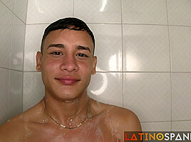Model introduction: Bad Boy Blade Shows off his Assets