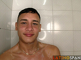 Model introduction: Bad Boy Blade Shows off his Assets