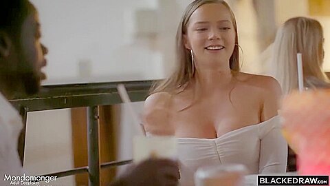 Mondomonger - Anya Taylor-joy