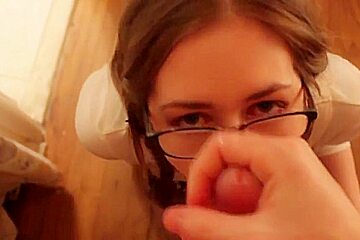Nerdy suck a dick and eat cum