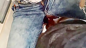 Nevlastni Sestra Fucked V Roztrhanych Tesnych Dzinach