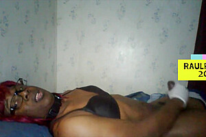 Non Binary Slut Has Some Fun Sucking And Fucking With Some New Toys