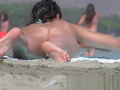 Nudist beach preys on hot women