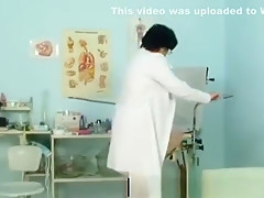 Old lady head nurse kinky hairy pussy spreading