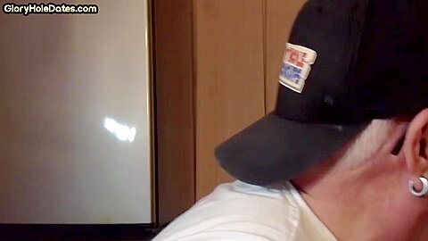 Oral gloryhole DILF sucks BF with eager mouth in private vid