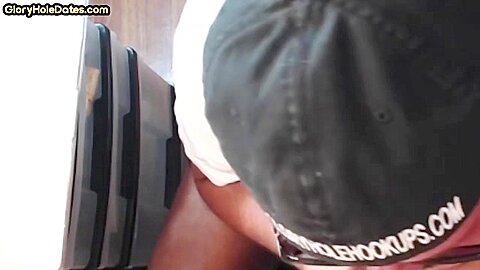 Oral gloryhole DILF sucks cock at home in amateur video