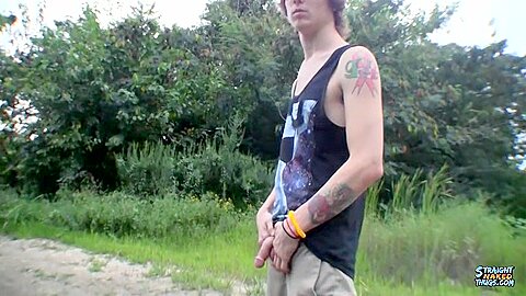 Outdoor Jerking With Str8 Sean - Sean Johansen
