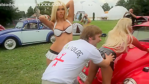 Paparazzi-Naked Hollywood Actresses-004 Katya Sambuka Big Tits