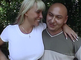 Parking Lot Sex Teengirl Gives A Blowjob
