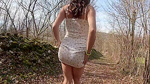 Perfect Body Girl Looking For Someone To Fuck Her Hard She Undresses And Touches Her Hot Pussy - Kadavak
