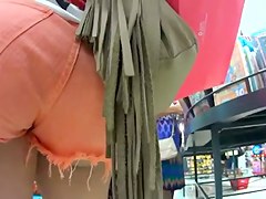 Perfect big booty girl caught in an upskirt video