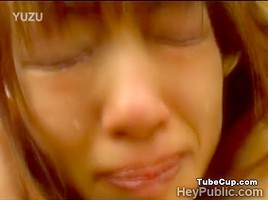 Perv carries a ###ing Japanese scholgirl in his trunk