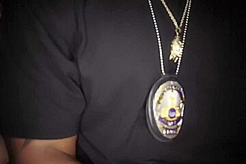 Policial fudendo duas cholas em los angeles [Fuck Two Cholas in LA]