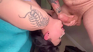 Pov Bi Mmf Threesome - Submissive Slut Gets A Creampie And Squirts