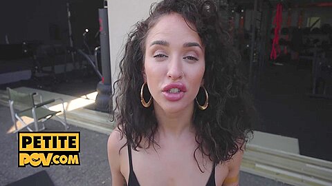 Pov - Sexy Slut Has Fallen For Your Ganstar Charm - Geisha Kyd