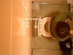 Public toilet ceiling catches women pissing