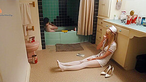 Riki Lindhome - Under The Silver Lake 2018
