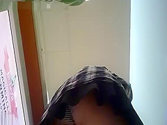 Salon Babe Upskirt Spy
