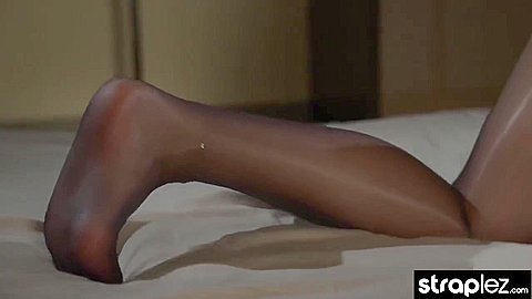 Sensual Rossy Bushs Nylons