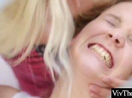 Sexy Lesbians Cant Control Themselves Hungirly Eat Each Others Pussies