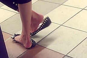 Shoeplay In Flats