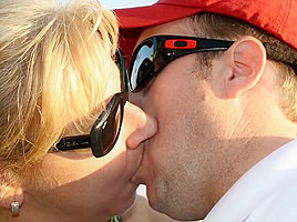 Slideshow of Amateur Couples Deep Tongue Kissing