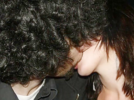 Slideshow of Amateur Couples Deep Tongue Kissing