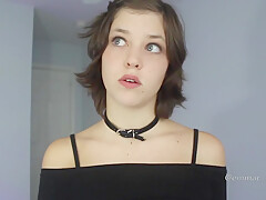 Small Titted Babe Toys Her Pussy On Webcam