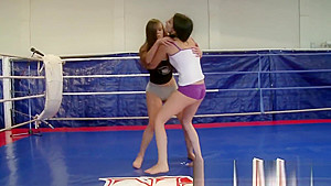 Smalltits dyke fingered by after wrestling