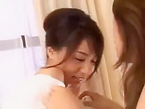 Soft core Sapphic kissing  Simple, enjoyable 