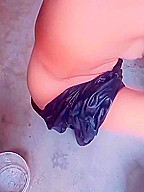 Soma Bhabhi Bathing Video First Time