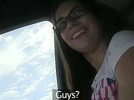 Spex amateur euro babe takes cabbie cock