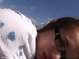 Spex amateur euro babe takes cabbie cock