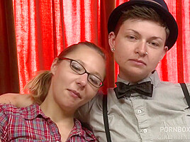 Squirting Lesbians Maggie Mayhem and Nic Switch go crazy - PissVids