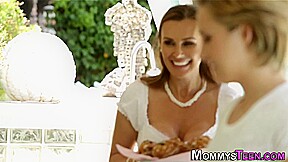 Stepmom licked in 3way