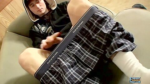 Straight 18 Year Old Skater Masturbates - Slip