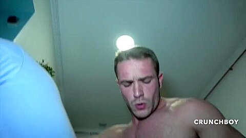 Straight Fucked By Straight In Restaurant - LatinoFucker