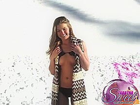 Tabitha kissing Lesbian Photoshoot