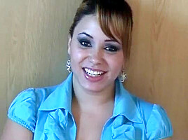 Talia, jolie debutante teenage pulpeuse en casting