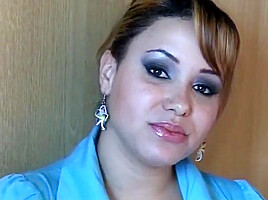 Talia, jolie debutante teenage pulpeuse en casting