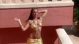 Tanned Beauty Shows Off Her Body - Julia Reaves