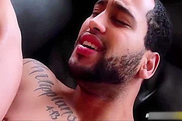 Tattooed Hunk Sucking Cock And Gets Anal Bareback