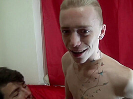 The Blond Twink Leo Fox Fucked Raw By Alexis Tivoli - CrunchFrenchBareback