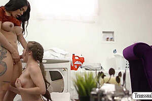 Ts Latina Licks And Fucks Stepsis - Eva Maxim